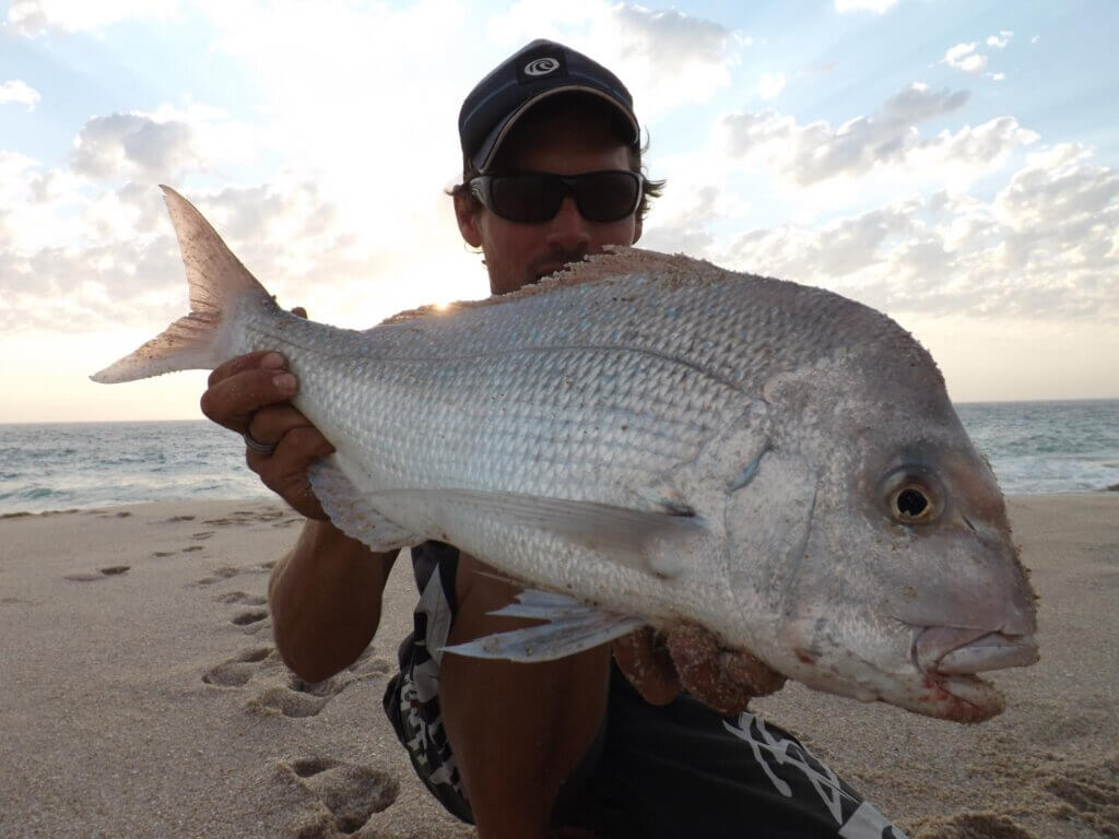Perth Snapper Western Austraila rigging up for Winter Snapper